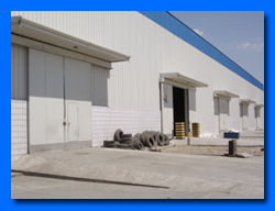 工业门的供应与建筑建材选择指南